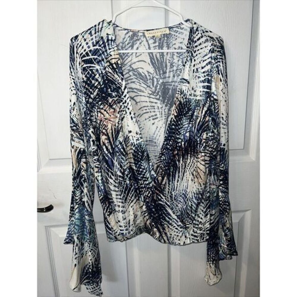 Love Stitch Women's Palm V-Neck Surplice Bell Sleeve‎ Blouse Size Large